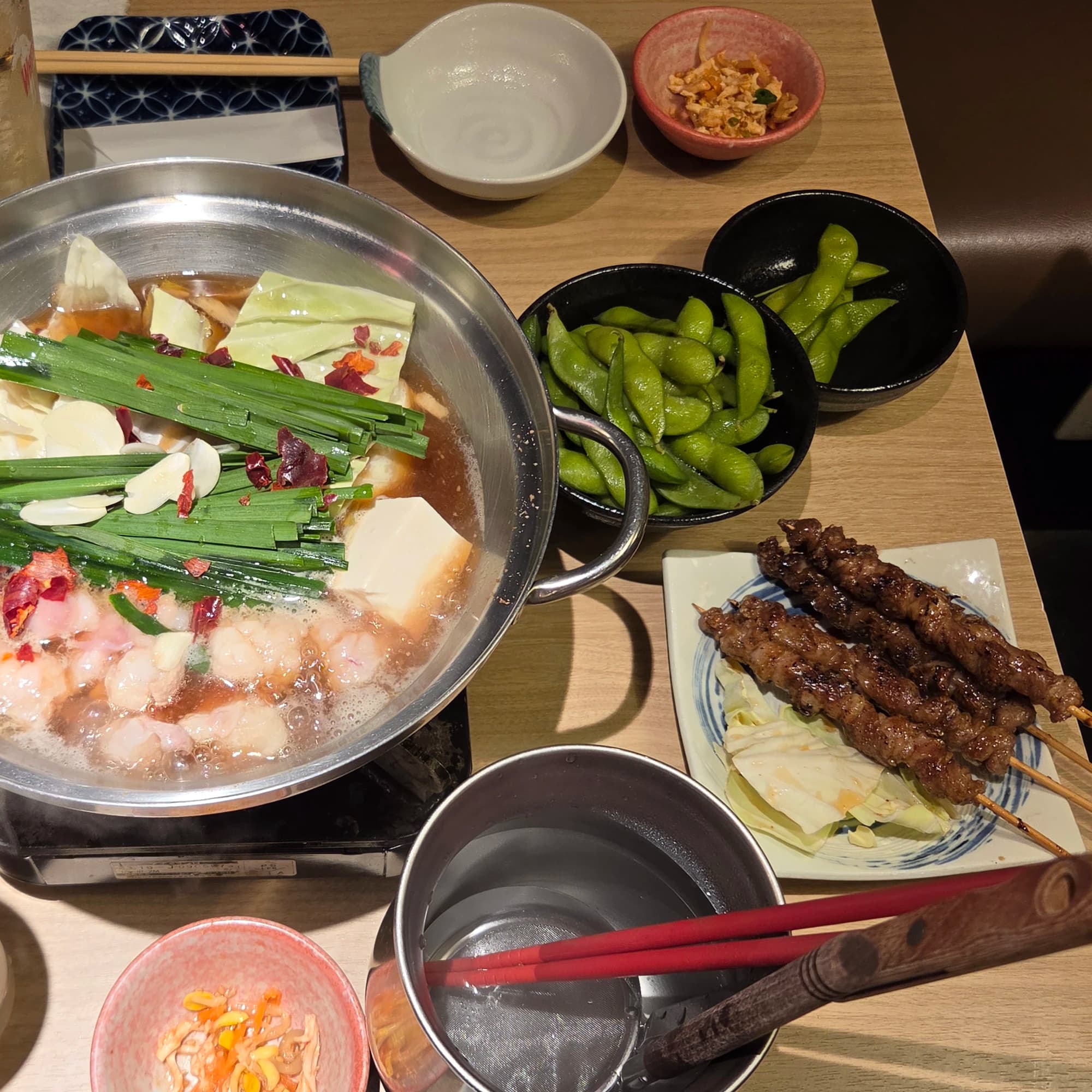 とり酒場 博多華善的雞皮串（博多とり皮 巻き巻き串）